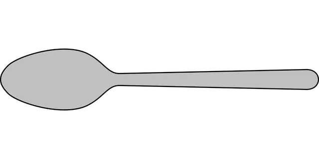Pack 25 pièces :  Cuillère jetable de 16 cm de longueur.